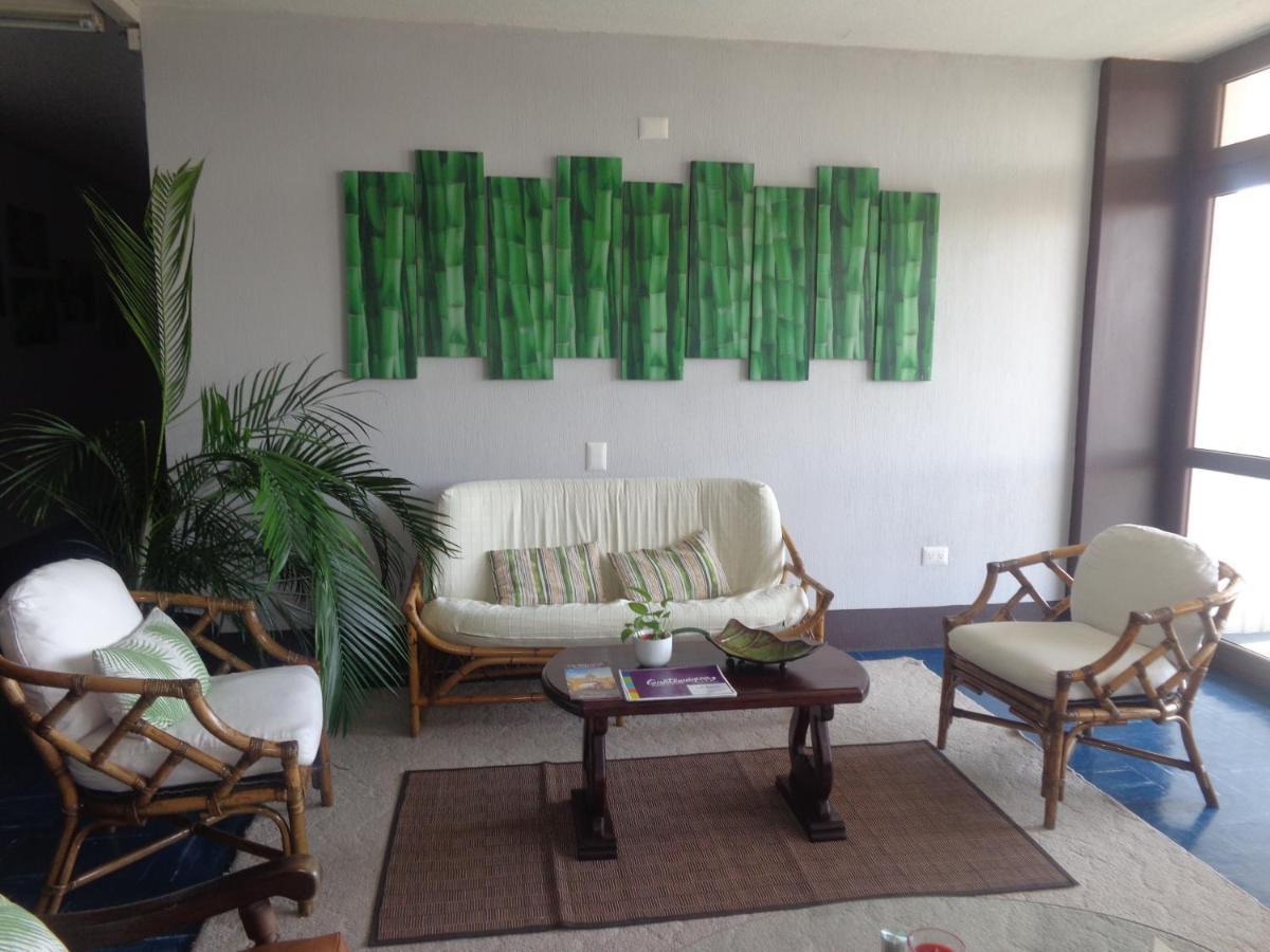 Hotel Dona Carmen 雷塔卢莱乌 外观 照片
